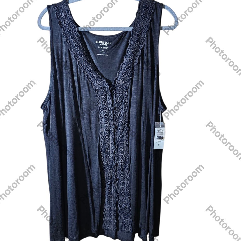NWT Torrid Black Lace Trim Tank Top